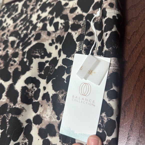 NWT - Balance Collection Leggings - Cheetah - Picture 3 of 4